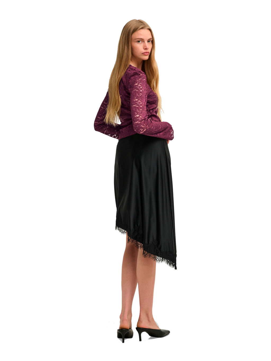 T-shirt Only Nikka Vinaccia in pizzo floreale 15355839 /Fig ONLY 