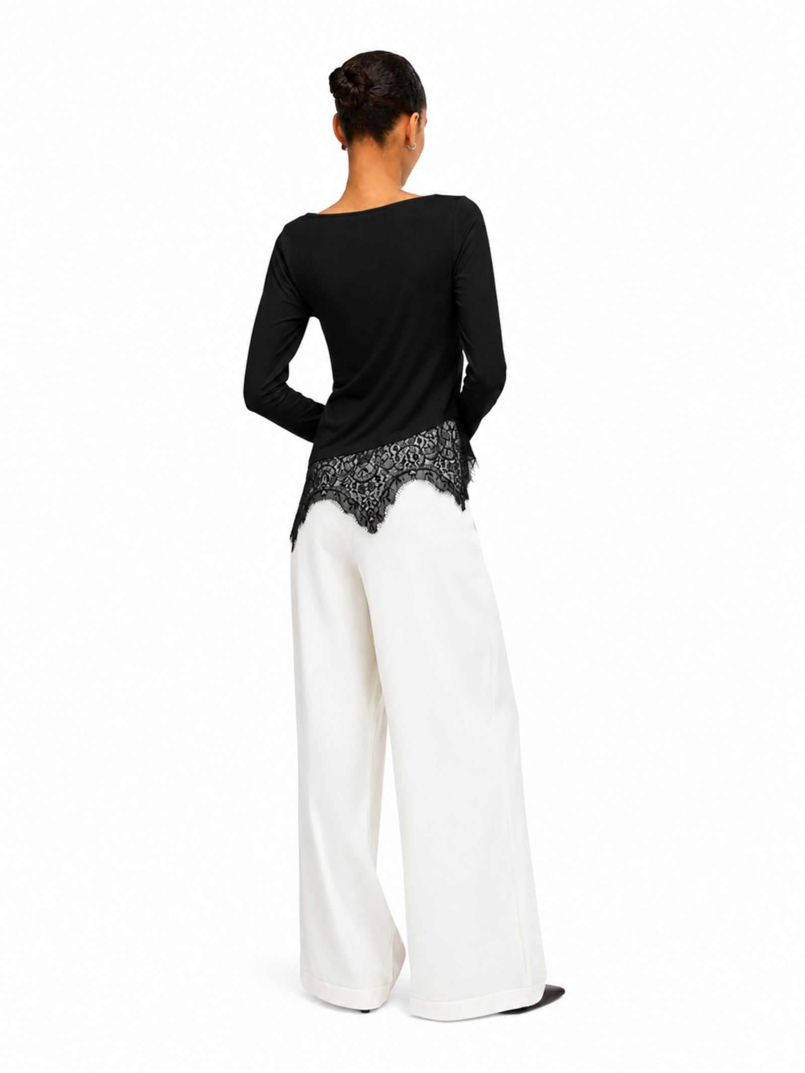 T-shirt Only Laila Nera con pizzo 15384850 /Black ONLY 