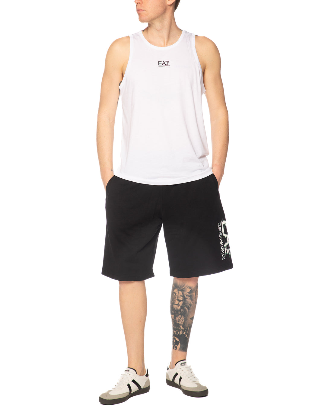 Bermuda Emporio Armani Nero in felpa 7M001329 UC001 EA7 
