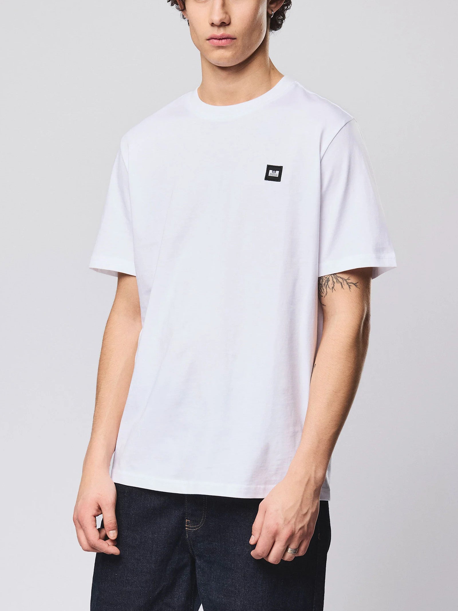 T-shirt Weekend Offender Bianco con patch BROOKLANDS BIANCO WEEKEND OFFENDER 