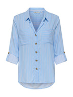 Camicia Only Yasmin Celeste con scollo a V 15281677 SERENITY SILVA ONLY 