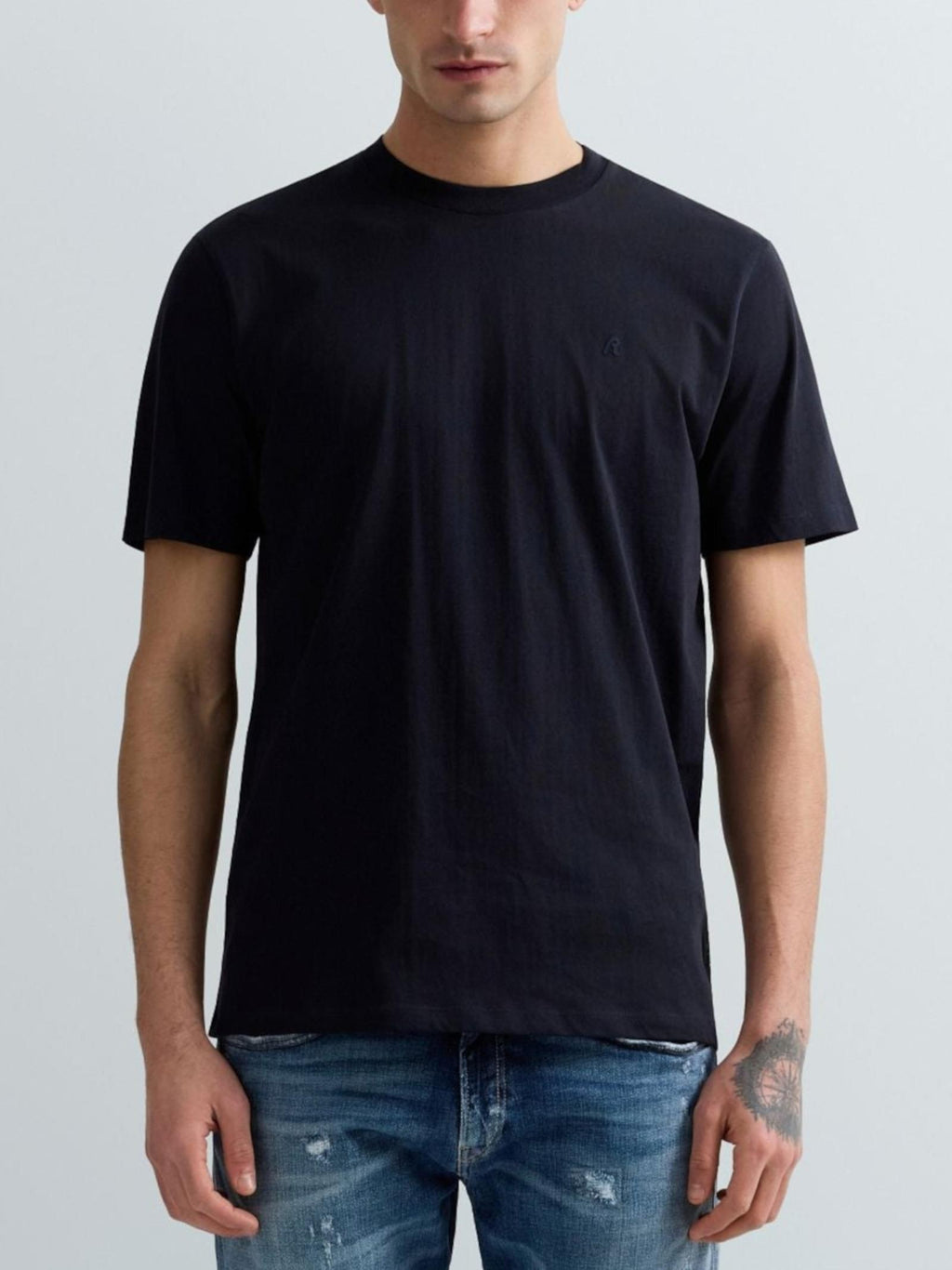 T-shirt Replay Blu Basic logo piccolo M3097 067 REPLAY 