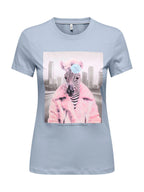 T-shirt Only Vibe Celelste con stampa 15291975 /Soft Chambray ONLY 
