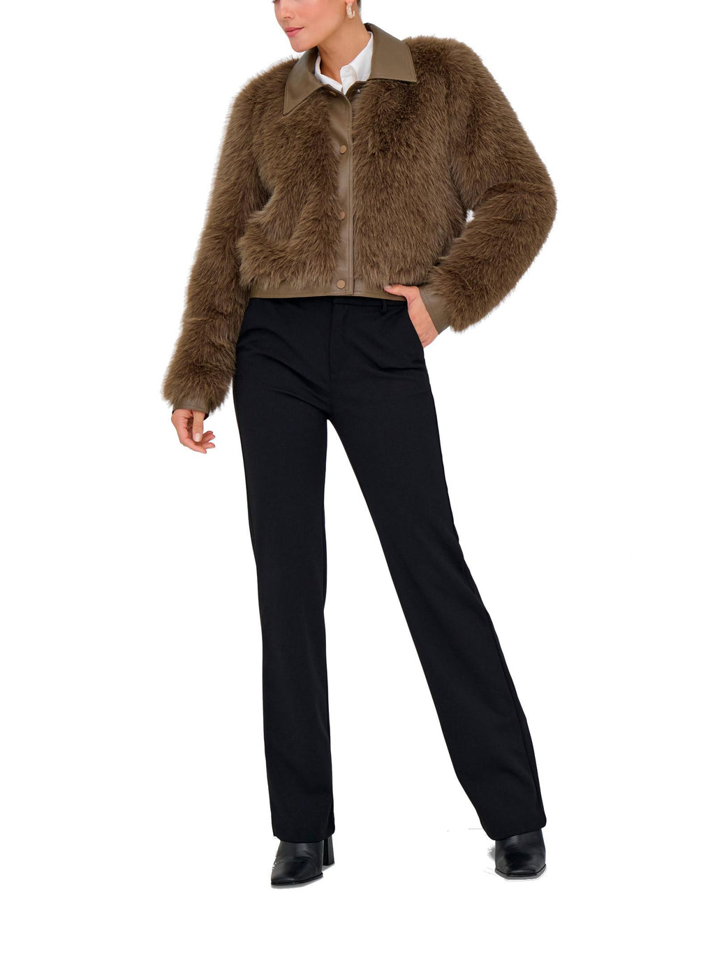 Giubbotto Only Yumi Nocciola con pelo 15356776 /Mountain Trail ONLY 