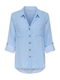 Camicia Only Yasmin Celeste con scollo a V 15281677 SERENITY SILVA ONLY 