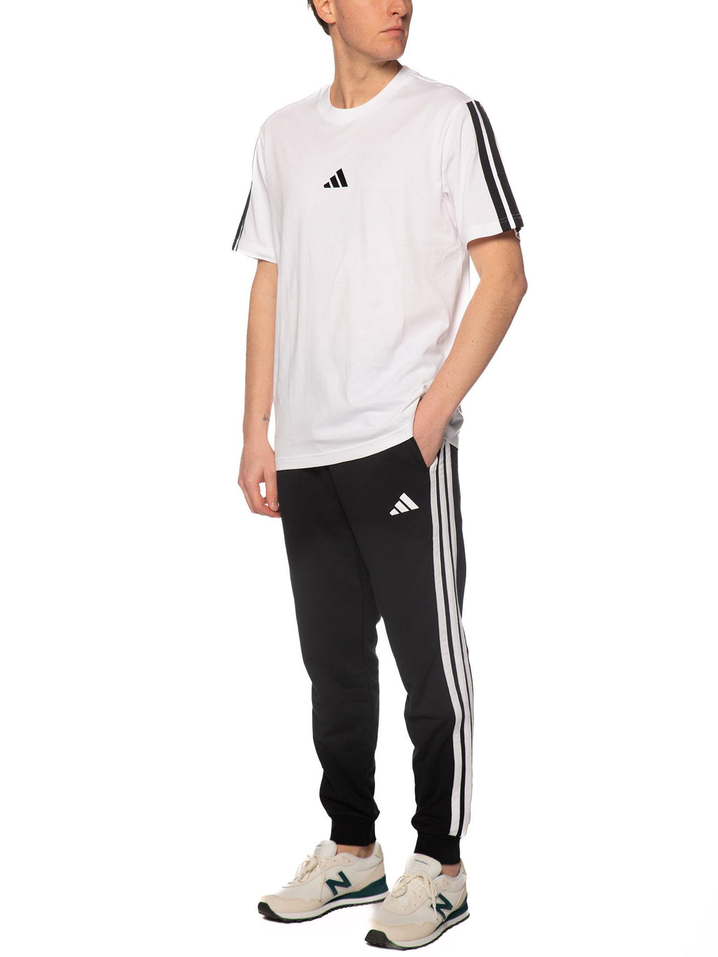 T-shirt Adidas Bianco logo piccolo banda JW1952 BIANCO ADIDAS 
